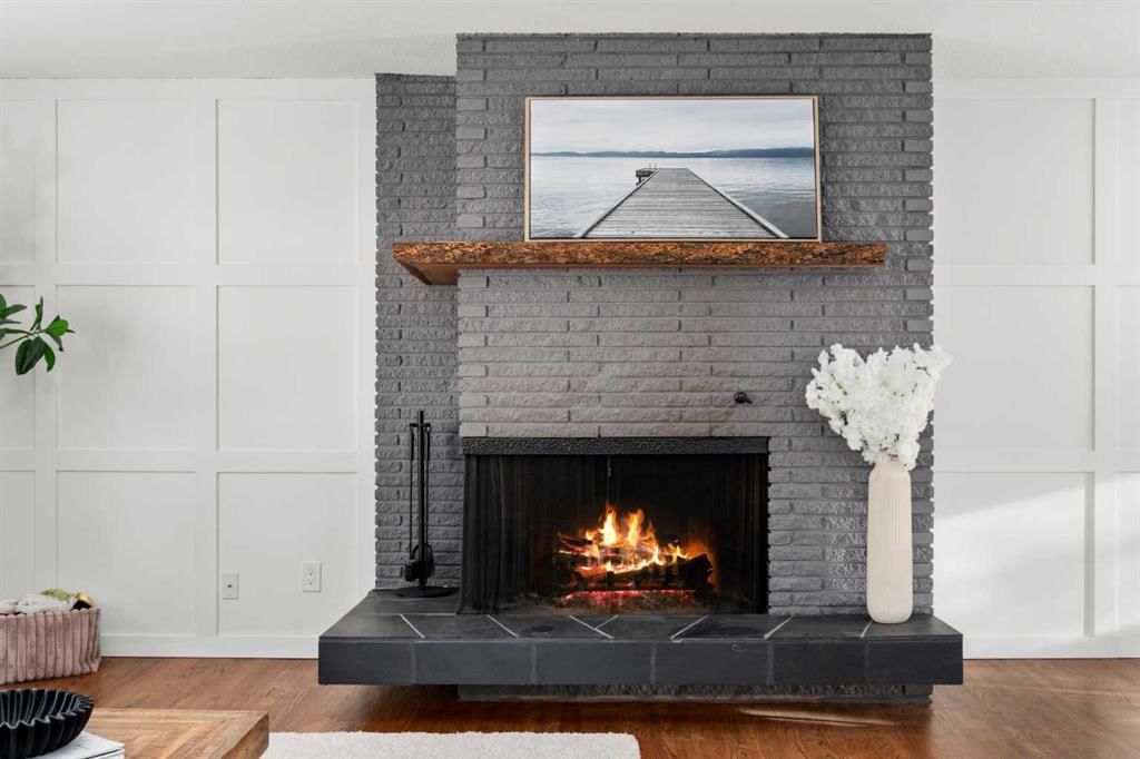 3251 Bearspaw Drive NW, Calgary — photo 3 of 44