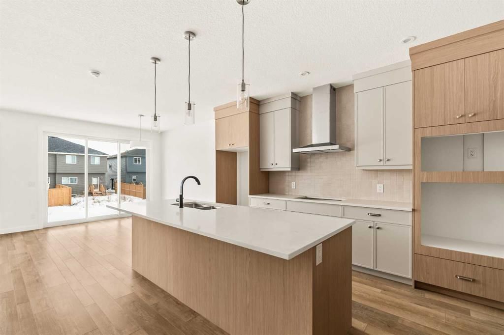 336 Creekstone Circle SW, Calgary — photo 2 of 32