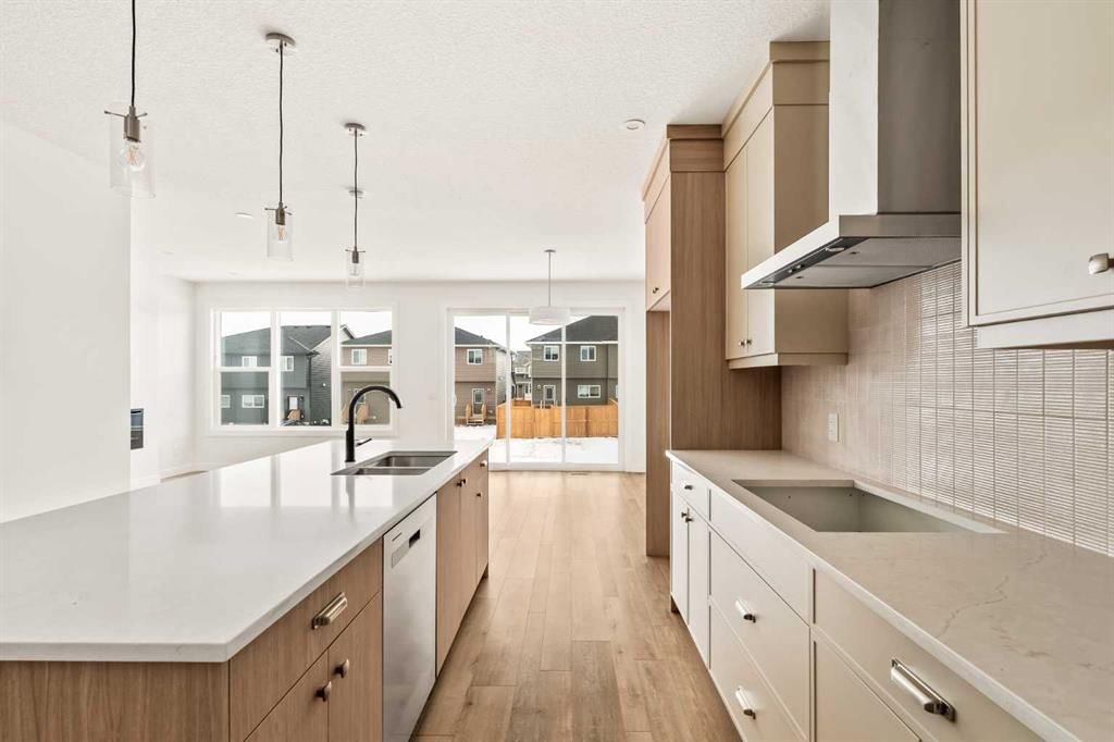 336 Creekstone Circle SW, Calgary — photo 3 of 32