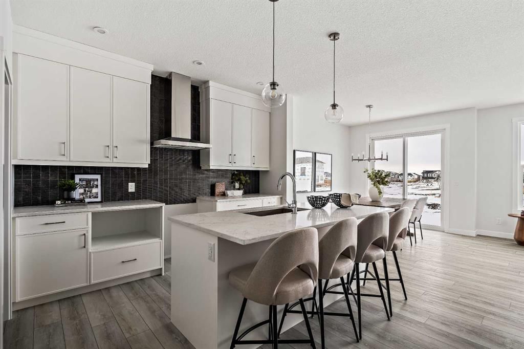 239 Creekstone Circle SW, Calgary — photo 2 of 47