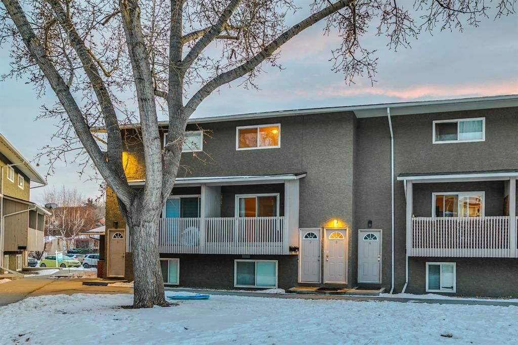 3, 8112 36 Avenue NW, Calgary — photo 3 of 44