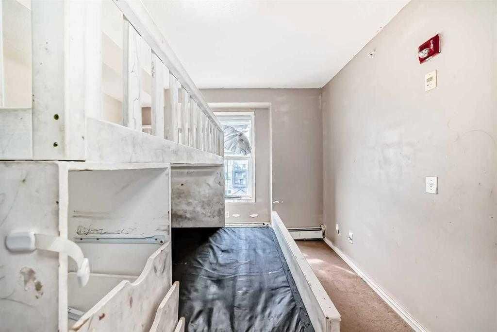 411, 2000 Applevillage Court SE, Calgary — photo 4 of 26