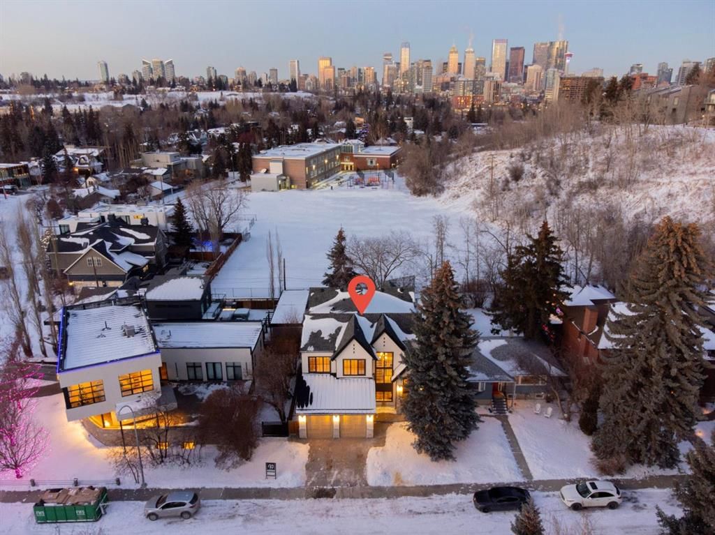 518 33 Avenue SW, Calgary — main listing photo