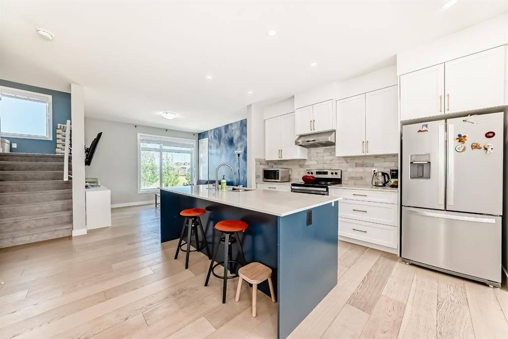 2941 136 Avenue NW, Calgary — photo 5 of 47
