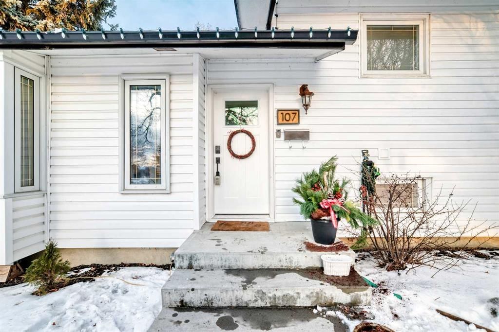 107 Fawn Crescent SE, Calgary — photo 3 of 39
