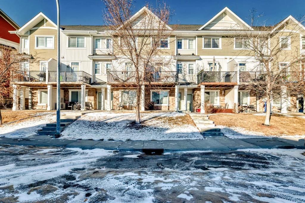 82 New Brighton Landing SE, Calgary — photo 2 of 47