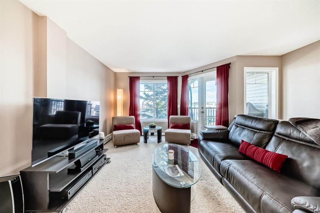 10, 21 Mckenzie Towne Gate SE, Calgary — photo 5 of 29