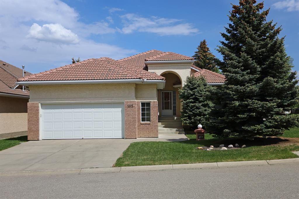 185 Hamptons Square NW, Calgary — main listing photo