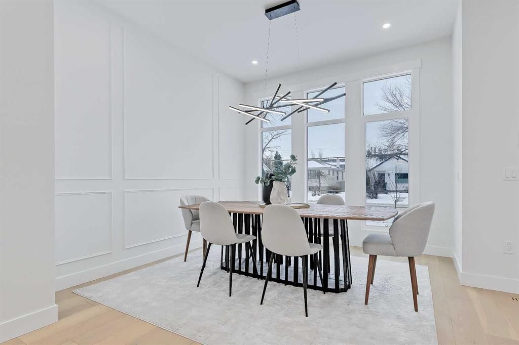 422 14 Avenue NE, Calgary — photo 4 of 48