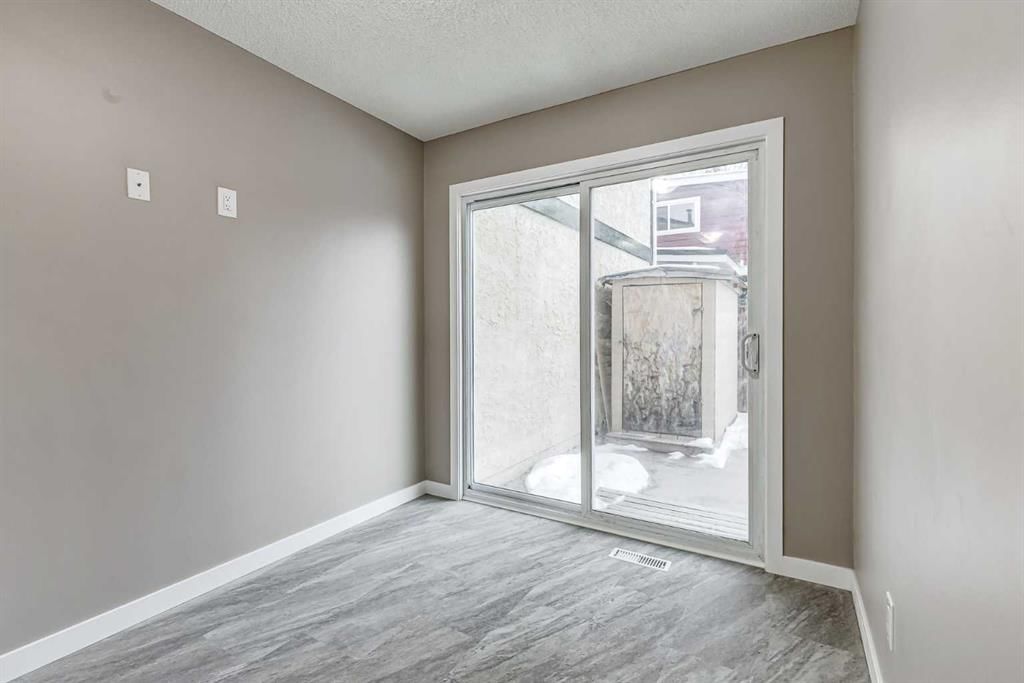 4316 4A Avenue, Calgary — photo 4 of 32