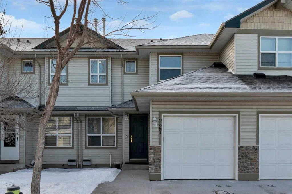 227 Harvest Gold Place NE, Calgary — main listing photo