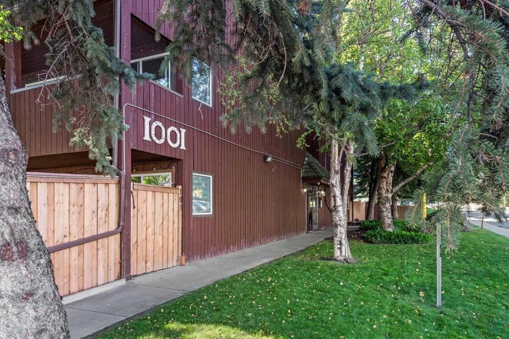 205, 1001 68 Avenue SW, Calgary — photo 2 of 32