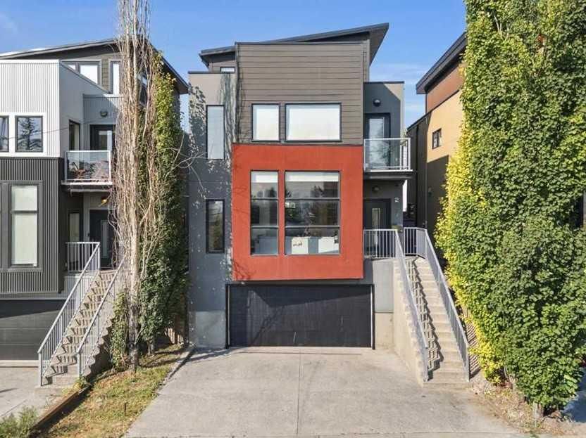 2217 17 Street SW, Calgary — main listing photo