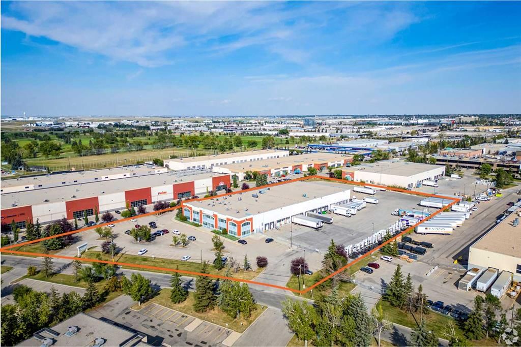 3000 15 Street NE, Calgary — main listing photo