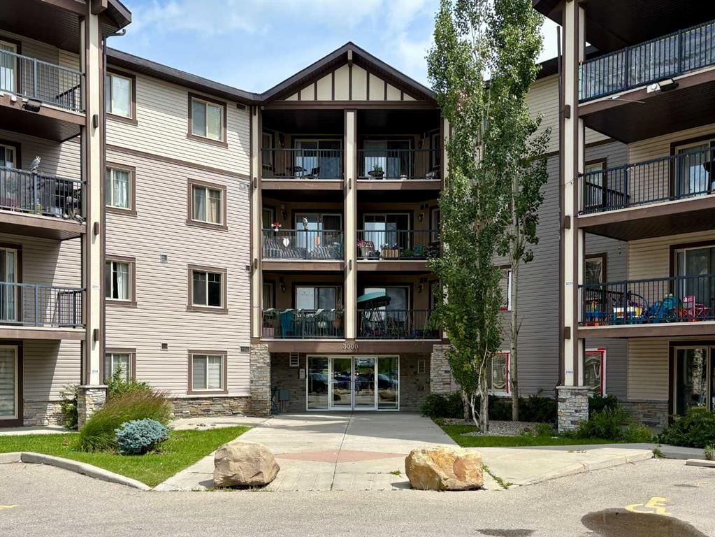3418, 60 Panatella Street NW, Calgary — photo 2 of 28