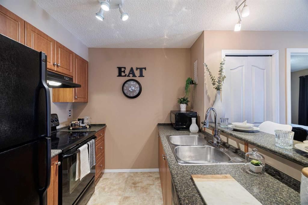 3418, 60 Panatella Street NW, Calgary — photo 5 of 28