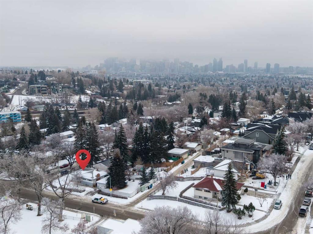 1347 Hamilton Street NW, Calgary — photo 2 of 25