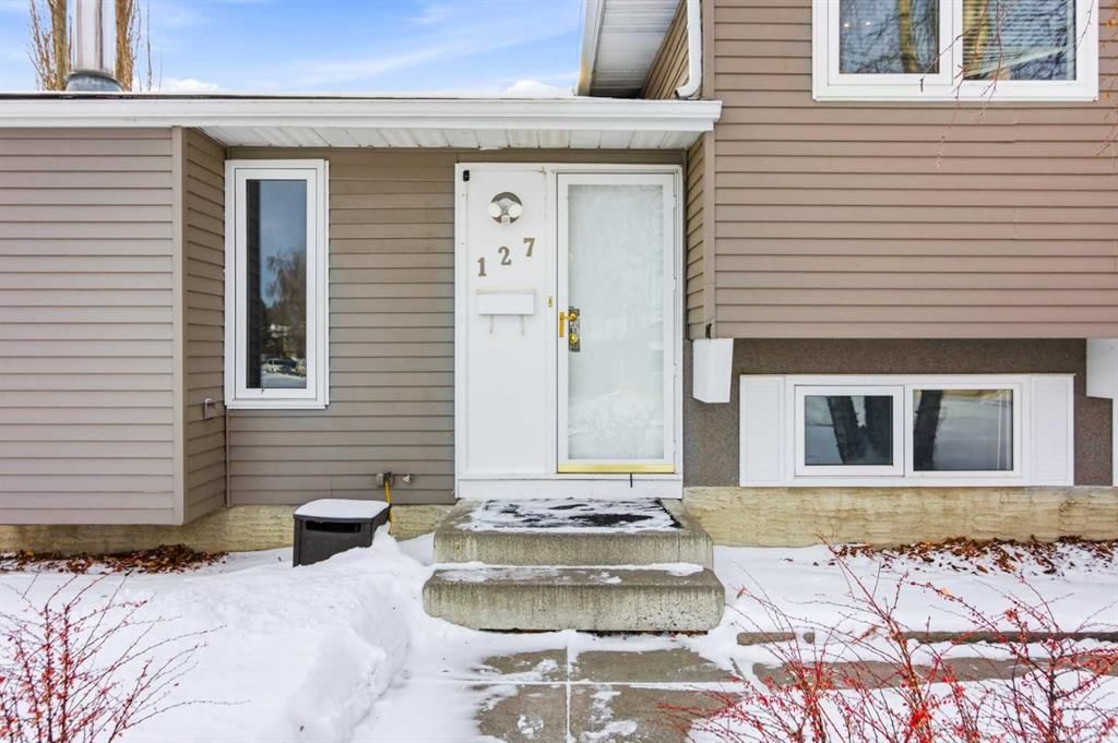 127 Queen Tamara Road SE, Calgary — photo 2 of 50