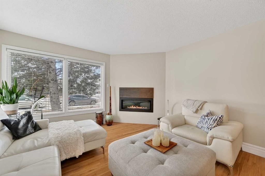 920 42 Street SW, Calgary — photo 3 of 36