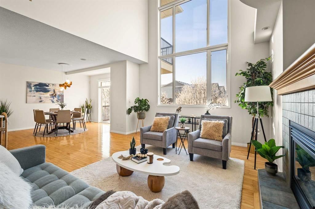 511 Cresthaven Place SW, Calgary — main listing photo