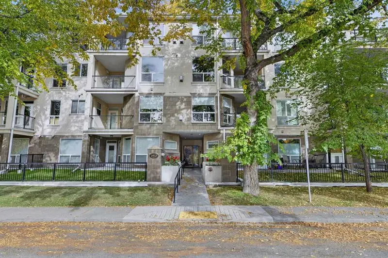 107, 3412 Parkdale Boulevard NW, Calgary — main listing photo