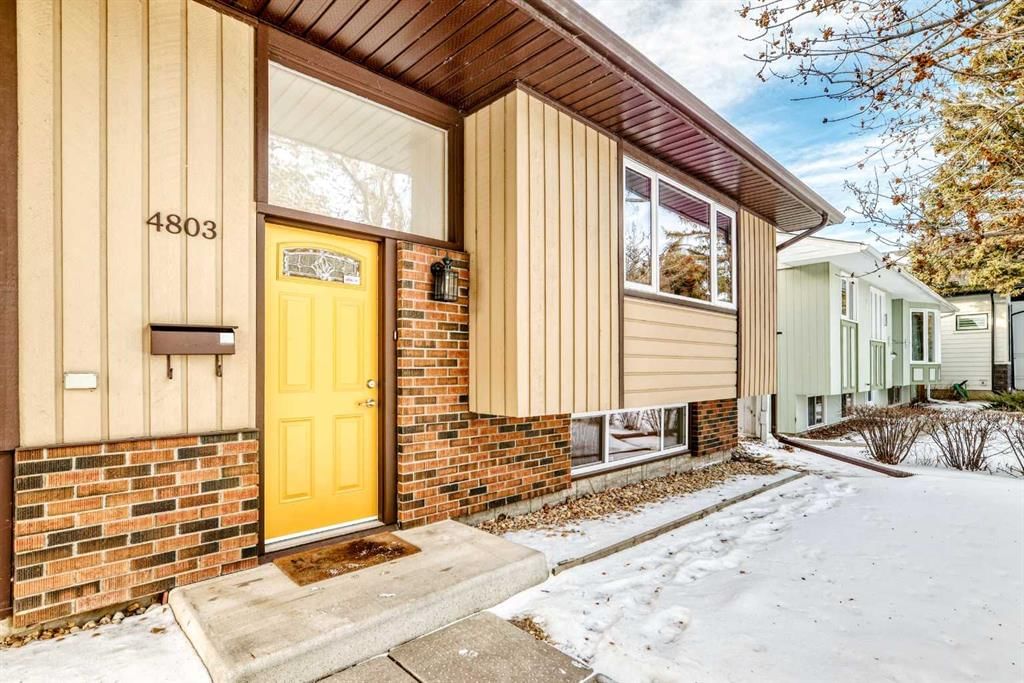 4803 Montana Drive NW, Calgary — main listing photo
