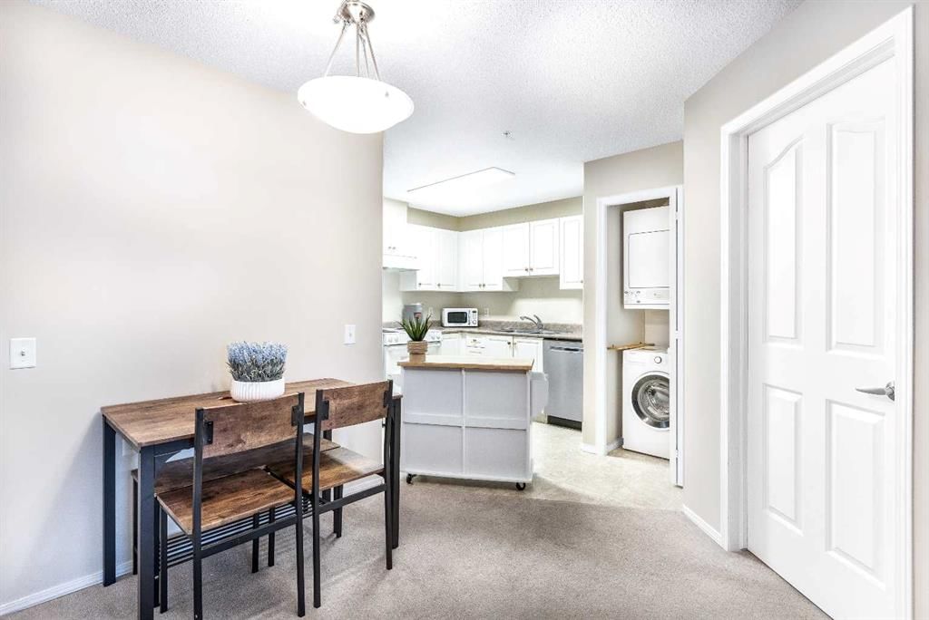 136, 5000 Somervale Court SW, Calgary — photo 5 of 36