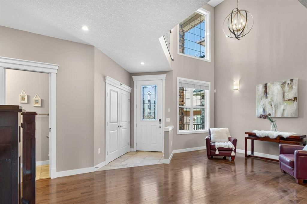 145 Sage Meadows Circle NW, Calgary — photo 5 of 48