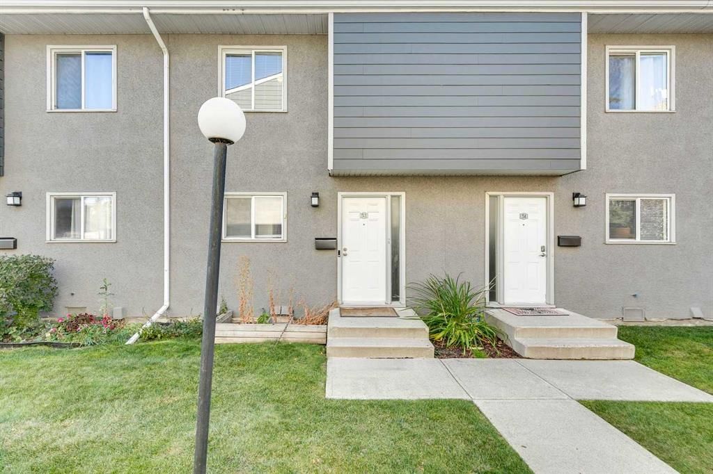 52, 219 90 Avenue SE, Calgary — photo 2 of 21