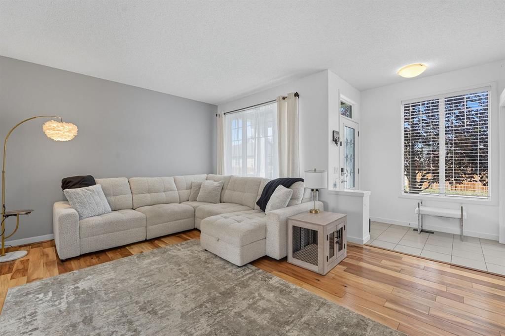 141 Auburn Crest Green SE, Calgary — photo 3 of 31