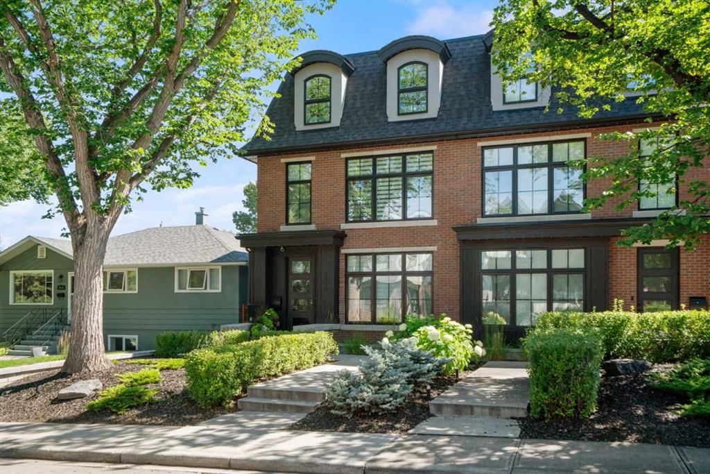 2818 36 Street SW, Calgary — main listing photo