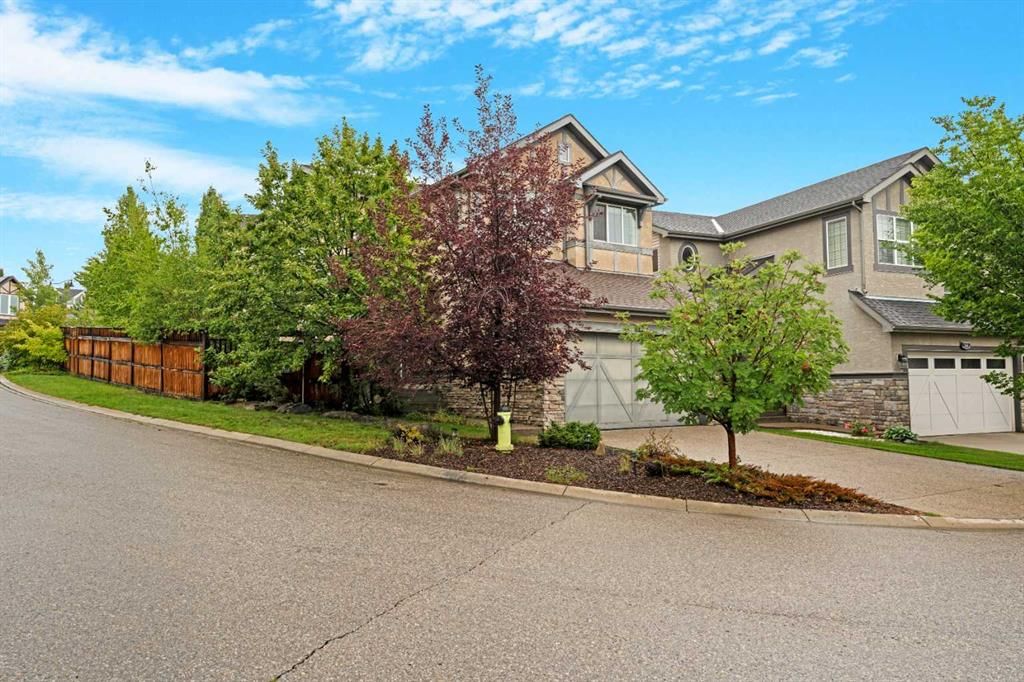 18 Aspen Hills Manor SW, Calgary — photo 2 of 48