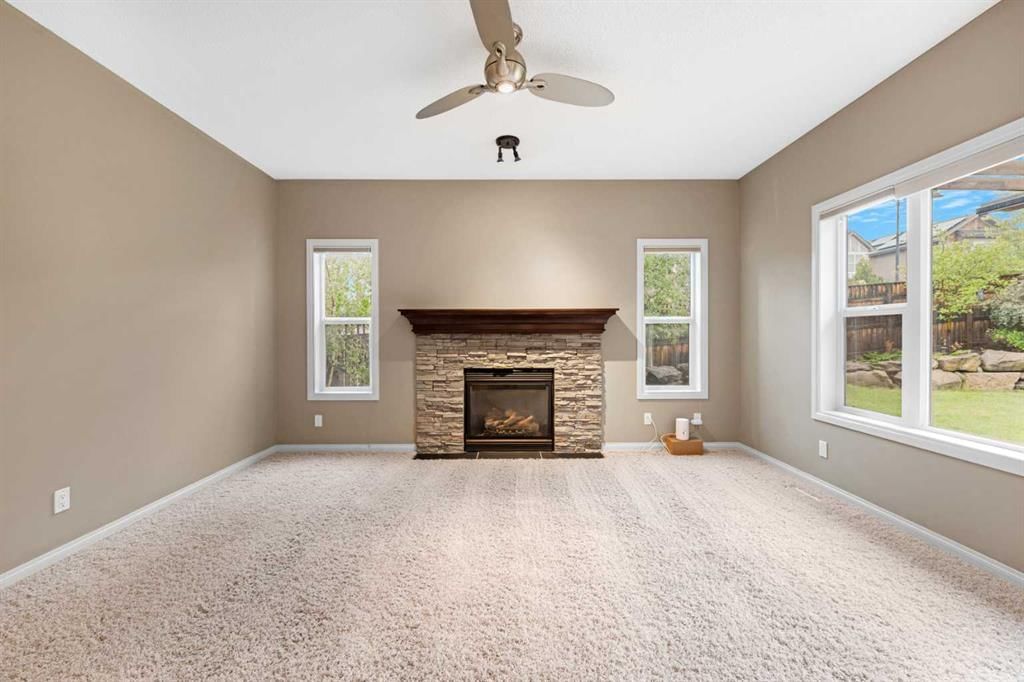 18 Aspen Hills Manor SW, Calgary — photo 5 of 48
