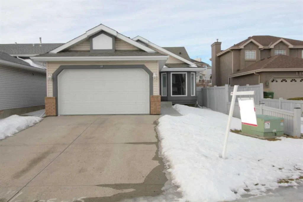 215 Hidden Vale Place NW, Calgary — photo 3 of 32