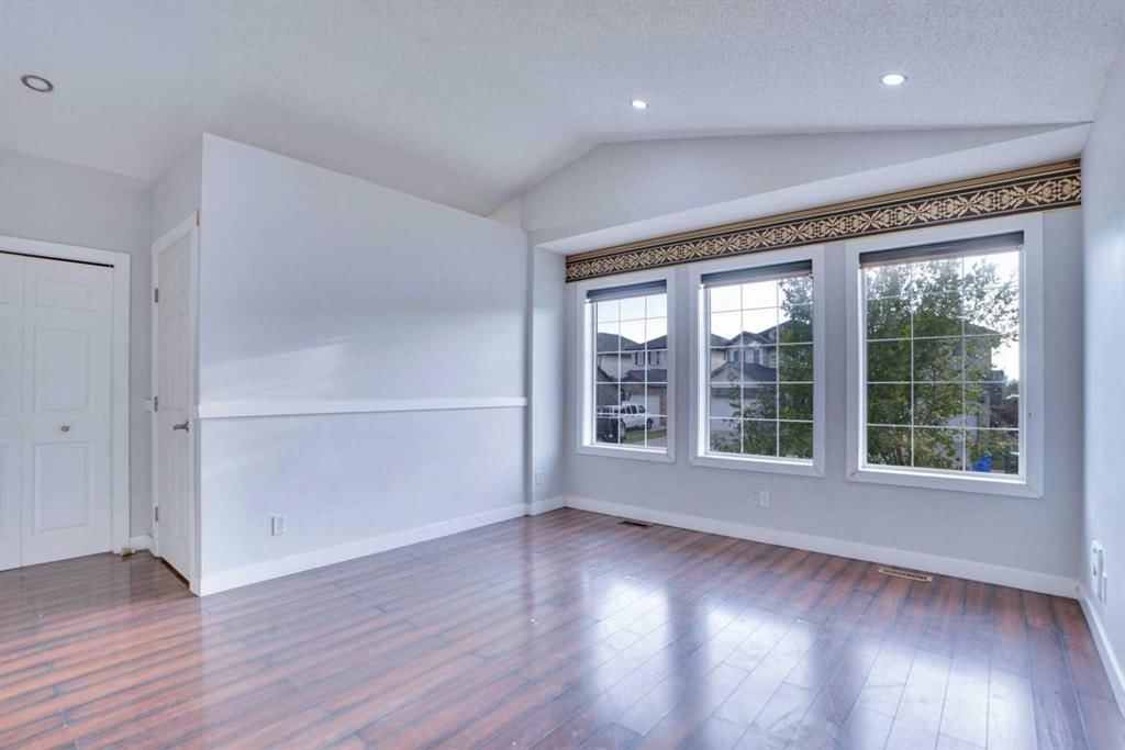 62 Taracove Estate Drive NE, Calgary — photo 2 of 35