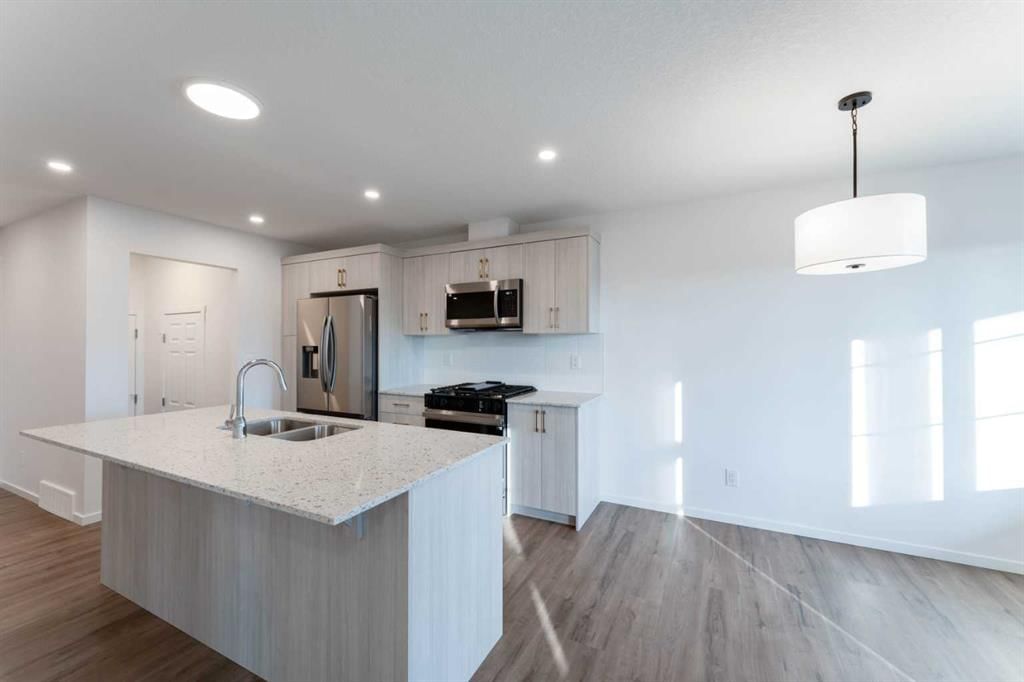 1170 148 Avenue NW, Calgary — photo 5 of 27