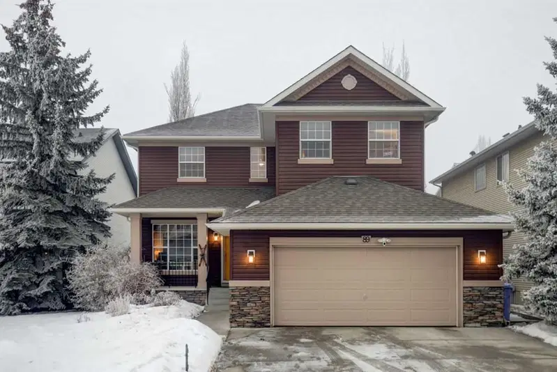 89 Cougar Ridge View SW, Calgary — main listing photo