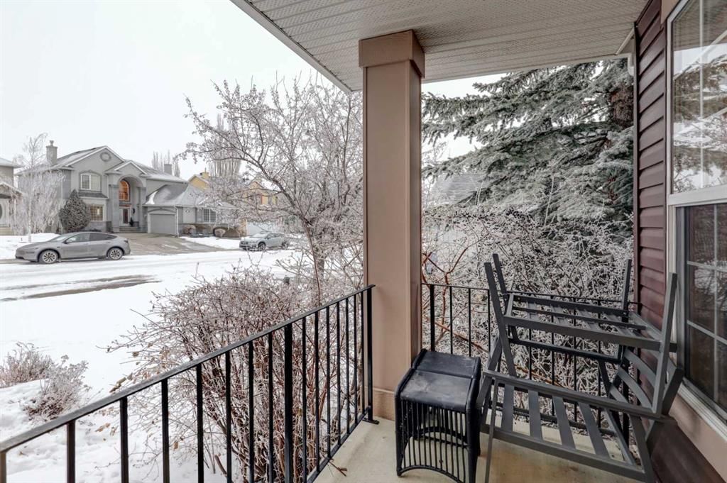 89 Cougar Ridge View SW, Calgary — photo 5 of 47