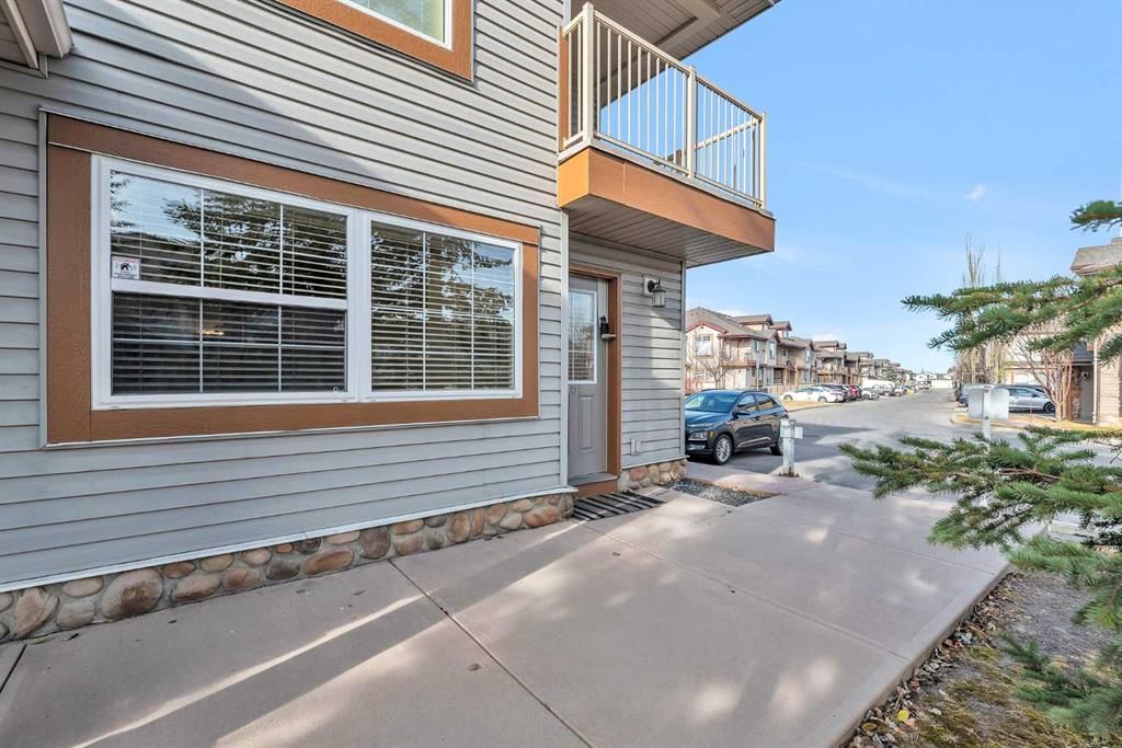 101, 120 Panatella Landing NW, Calgary — photo 2 of 23
