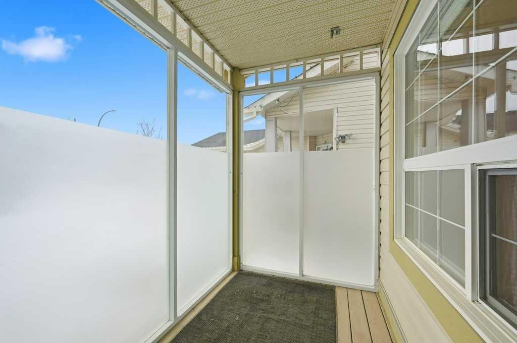 101 Panamount Manor NW, Calgary — photo 3 of 48