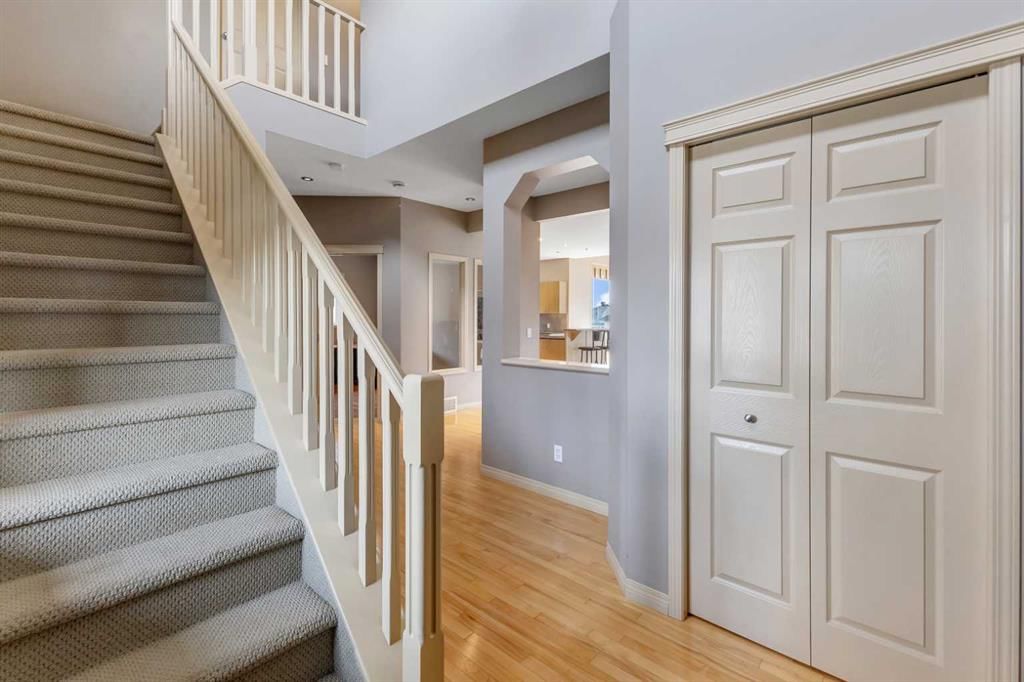 71 Kincora Park NW, Calgary — photo 3 of 50