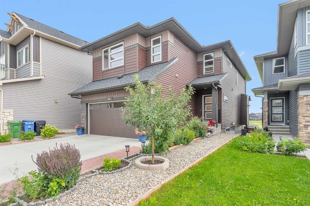 304 Corner Meadows Manor NE, Calgary — photo 3 of 47