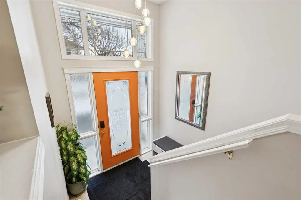 99 Inverness Park SE, Calgary — photo 2 of 41