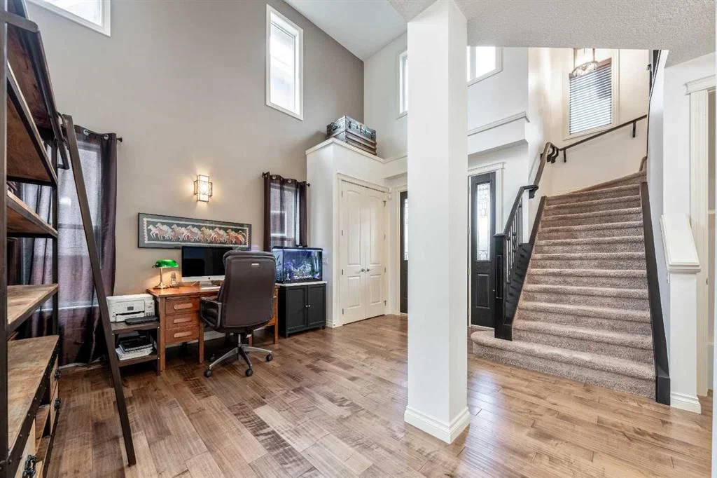 101 Rockford Road NW, Calgary — photo 3 of 49