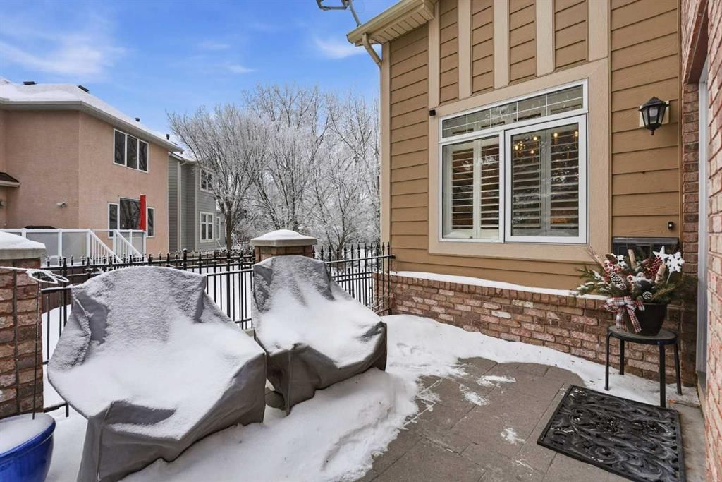 39 Varsity Estates Park NW, Calgary — photo 3 of 43