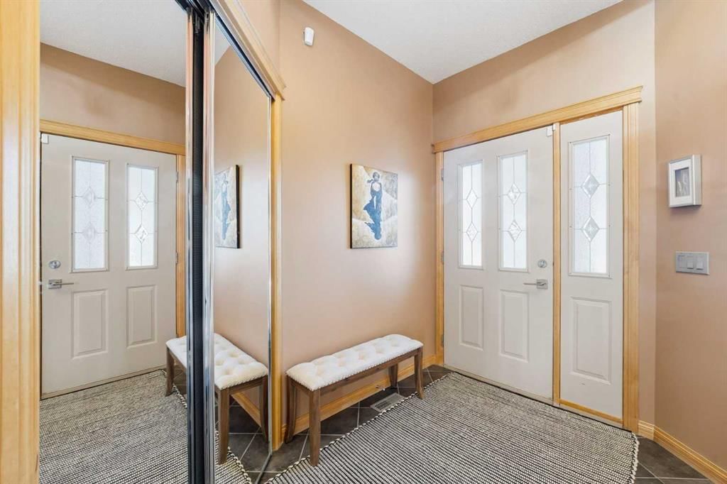 133 Royal Abbey Court NW, Calgary — photo 3 of 48