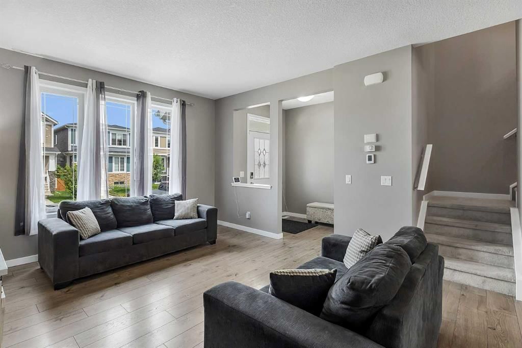 124 Red Embers Crescent NE, Calgary — photo 4 of 42