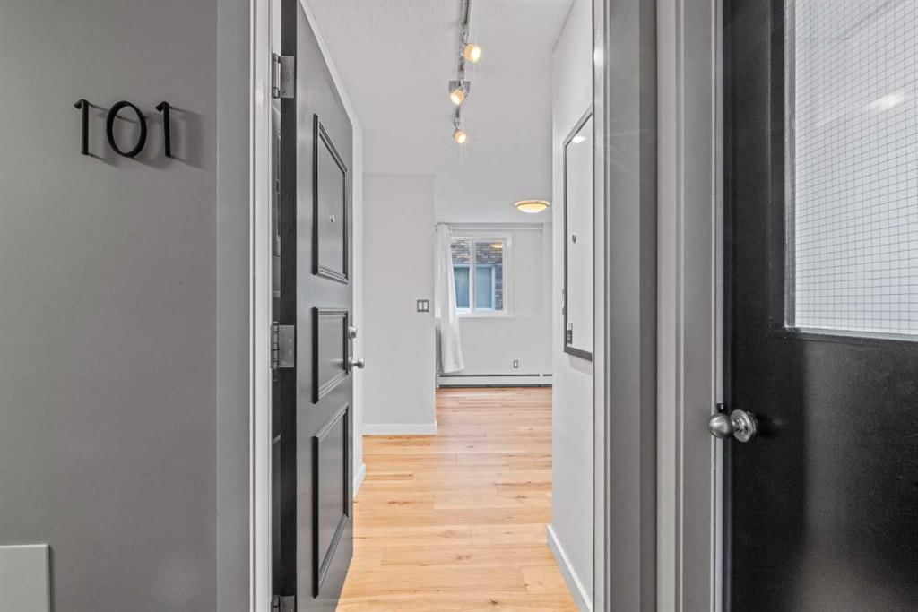 101, 120 24 Avenue SW, Calgary — photo 4 of 27