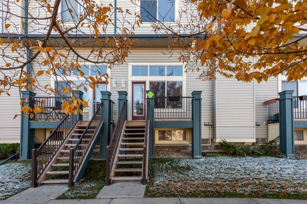 219 Copperfield Lane SE, Calgary — photo 2 of 33