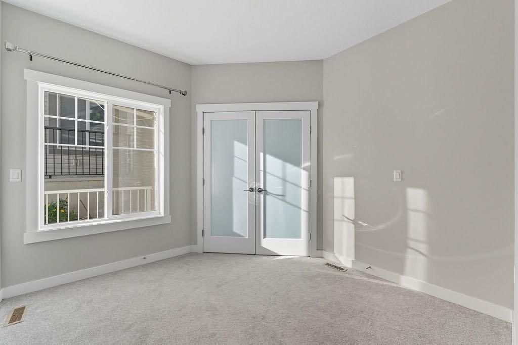 240 Nolanhurst Crescent NW, Calgary — photo 2 of 42